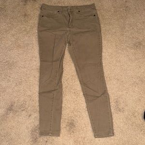 Universal Threads Khaki Jeans
